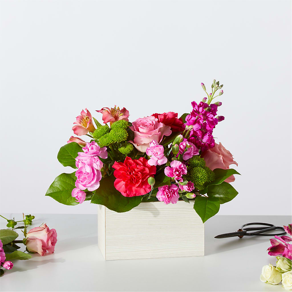 Sweetberry Box – A Florist Original – PARKER'S FLORIST, Madison AL