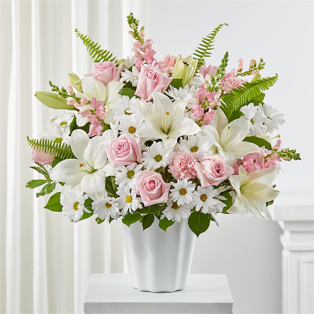 Soft Touch Tabletop Basket – PARKER'S FLORIST, Madison AL