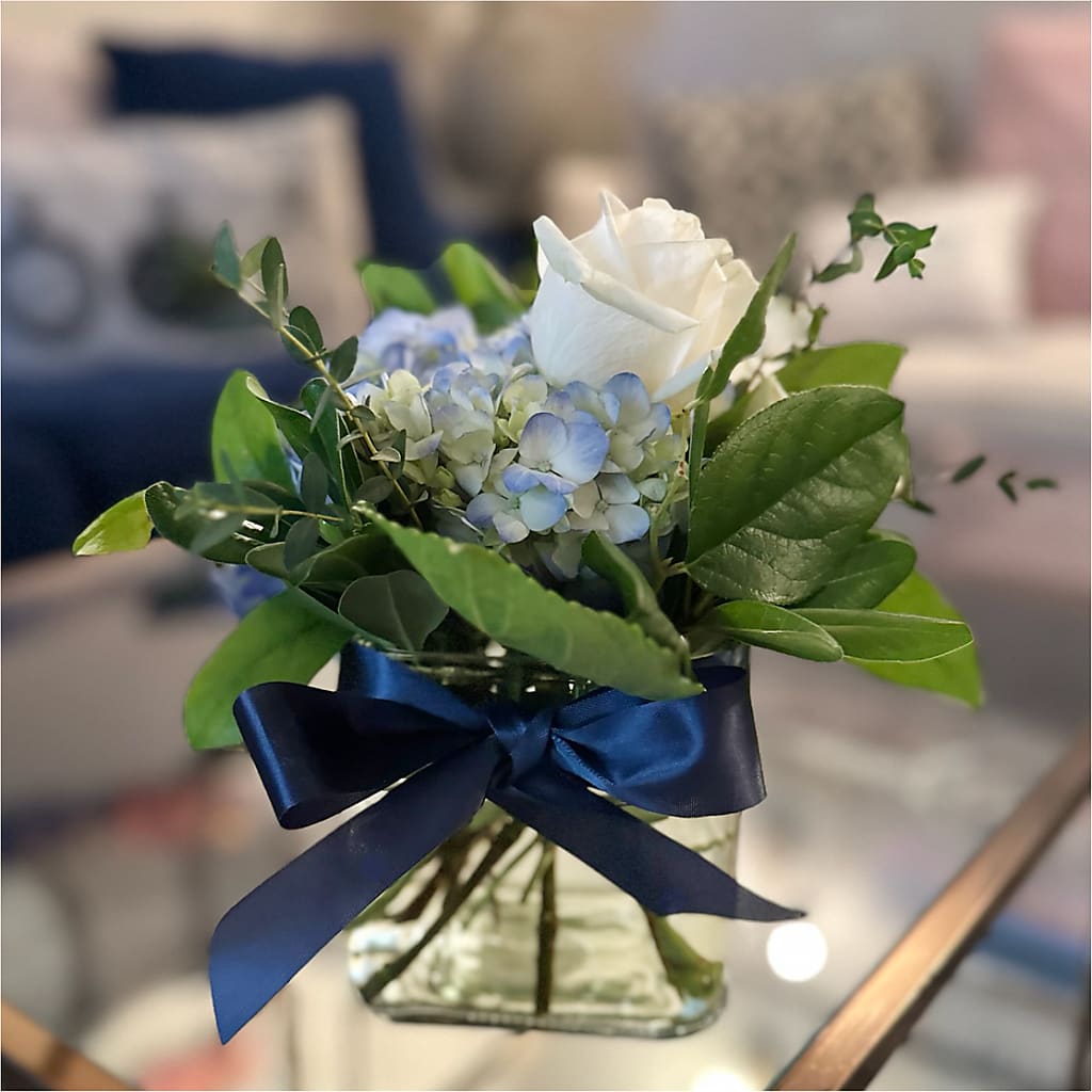Sky Blue Delight Bouquet – PARKER'S FLORIST, Madison AL