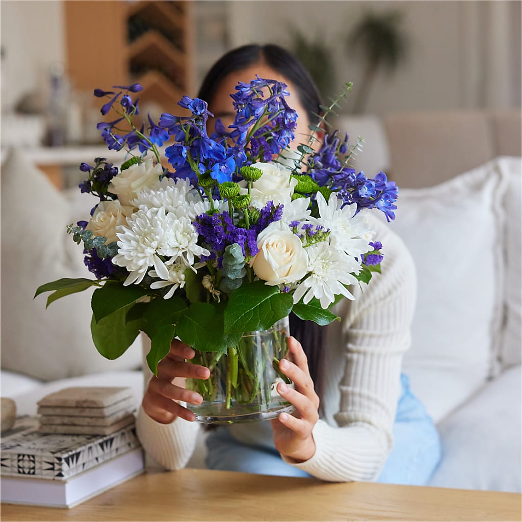 Cerulean Waves Bouquet – PARKER'S FLORIST, Madison AL