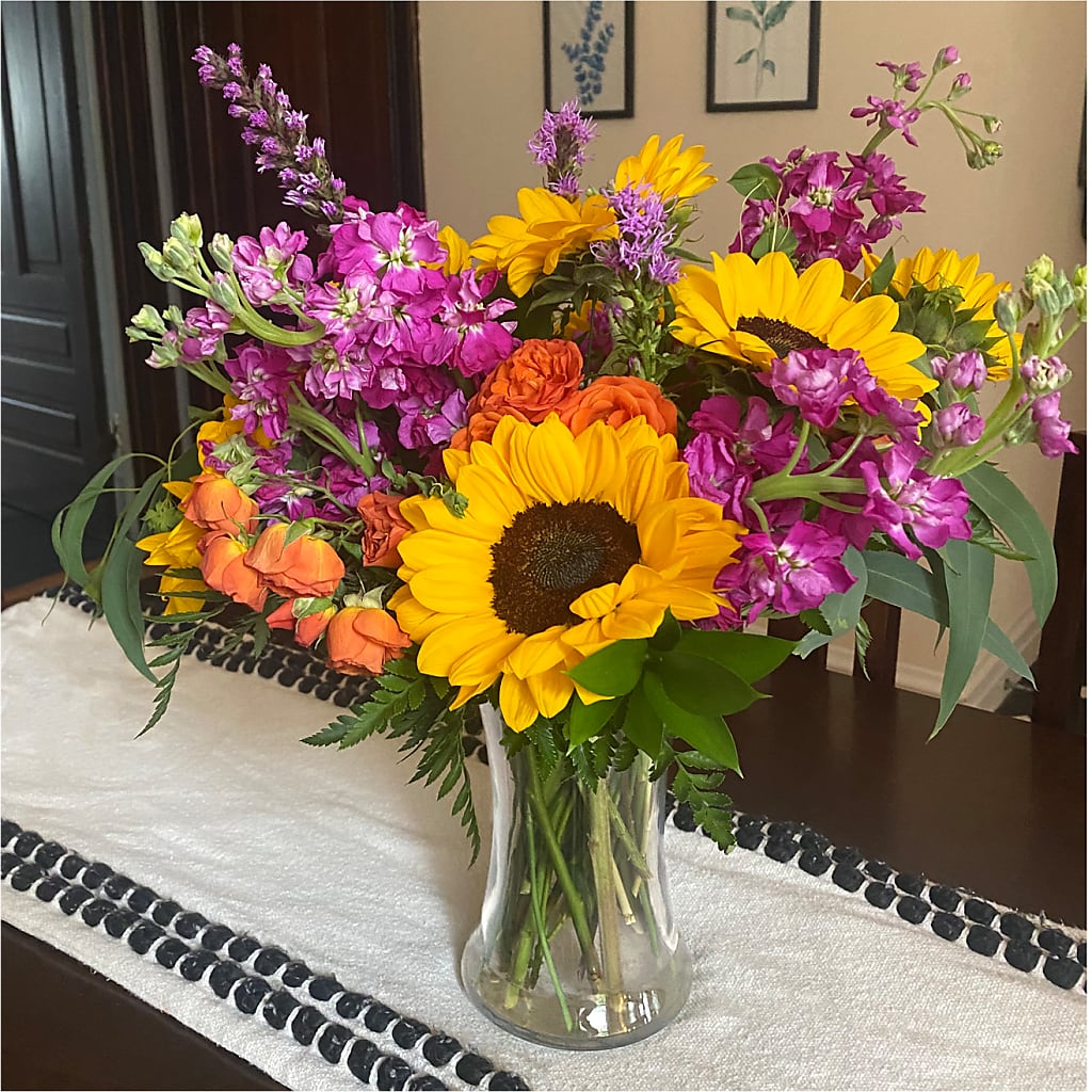 Rays of Life Bouquet – PARKER'S FLORIST, Madison AL
