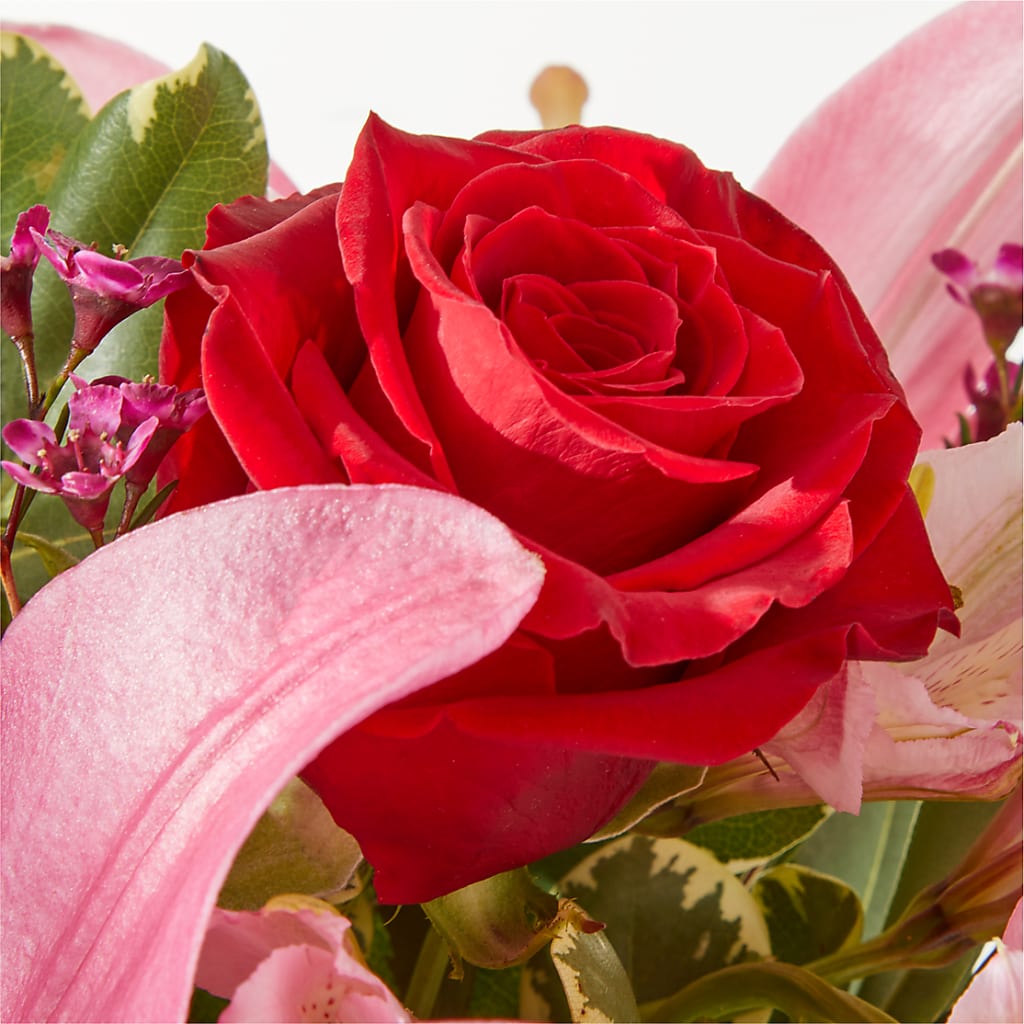 Lucky in Love Bouquet – PARKER'S FLORIST, Madison AL
