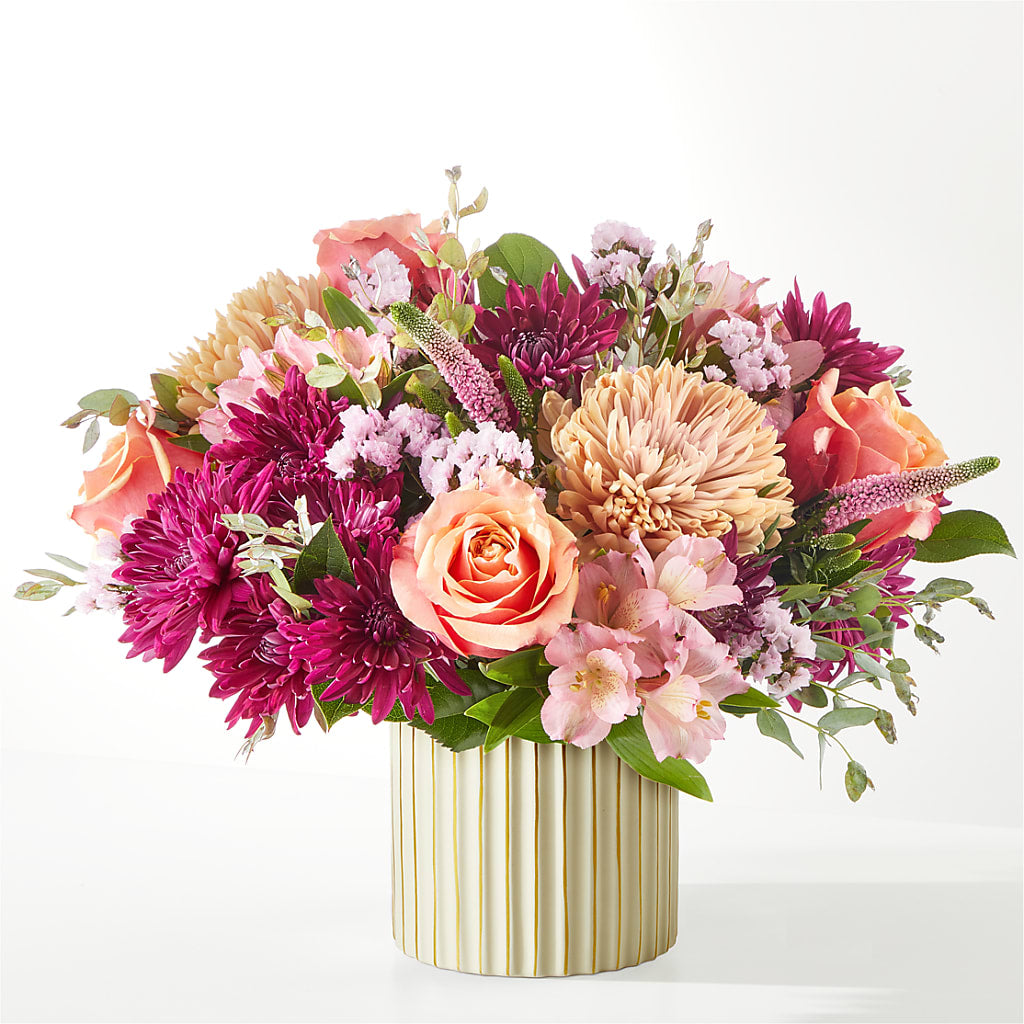 Berry Cobbler Bouquet with Ivory Vase – PARKER'S FLORIST, Madison AL