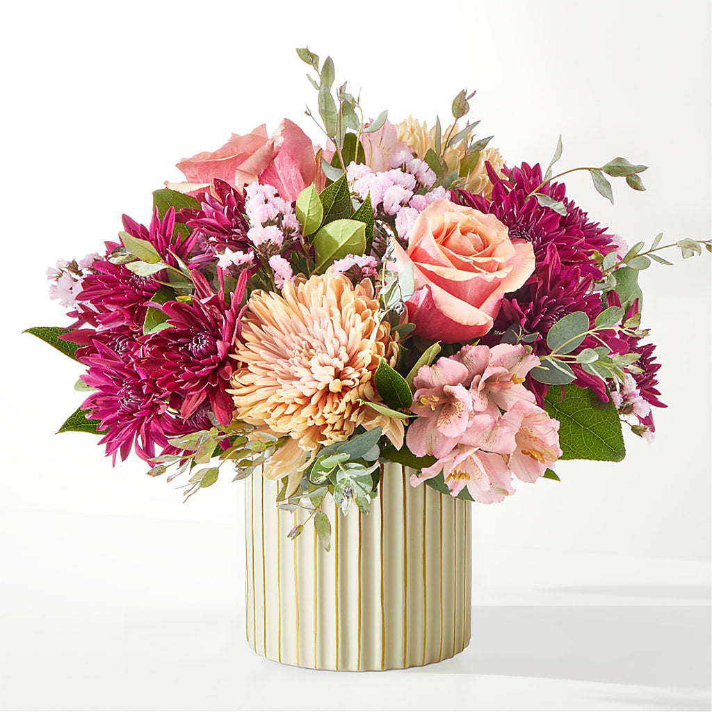 Berry Cobbler Bouquet with Ivory Vase – PARKER'S FLORIST, Madison AL